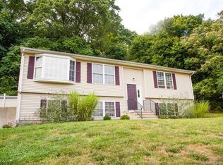 639 Old Colony Rd, Meriden, CT 06451