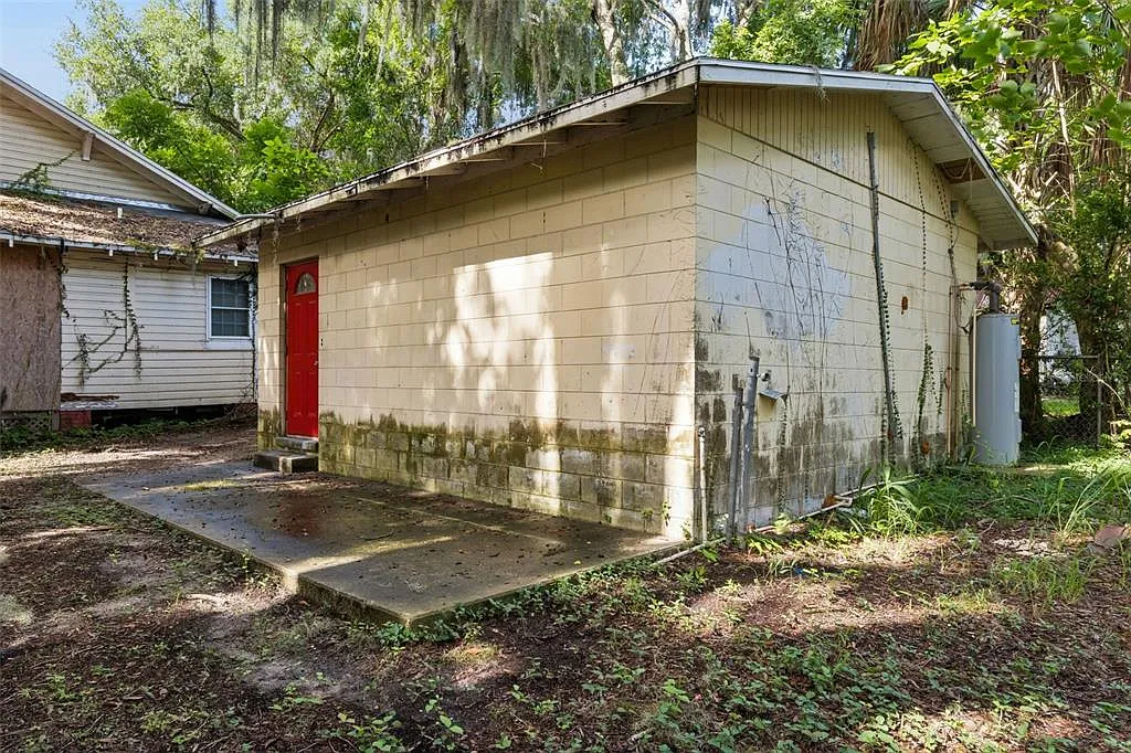 Studio, 1.0 bath, 425 sqft, $875 — Photo 3