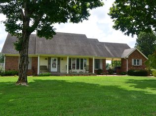 205 Woodlawn Rd, Bardstown, KY 40004