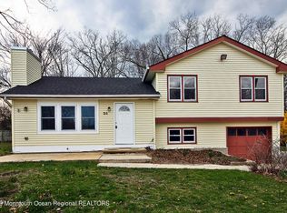 34 Locker St, Bayville, NJ 08721