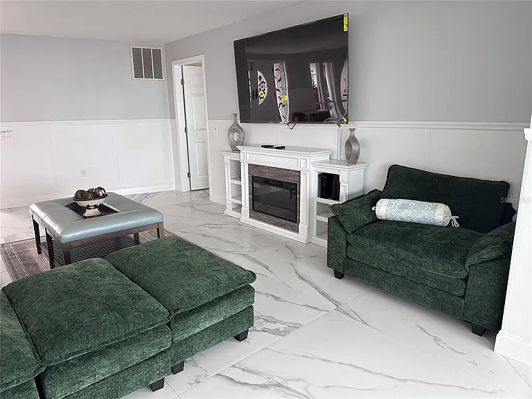 12000 W Bayshore Dr — Photo 2