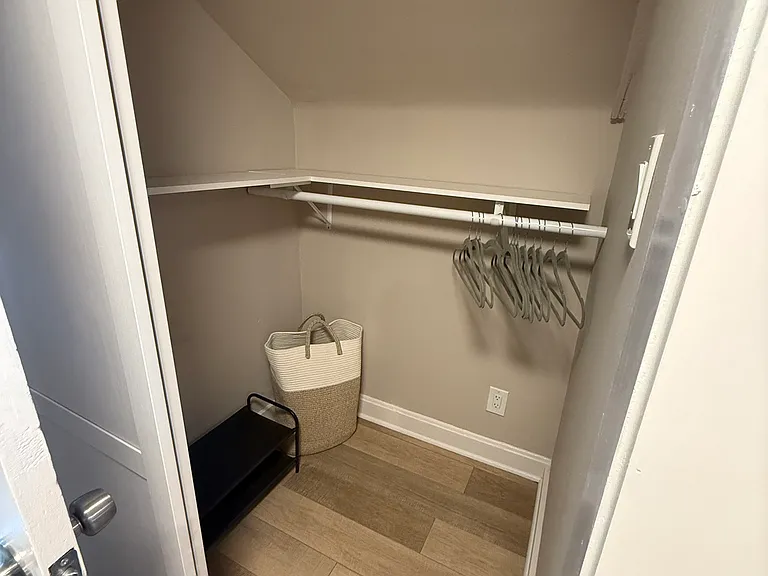 2321 Grandview Ave #3 — Photo 3