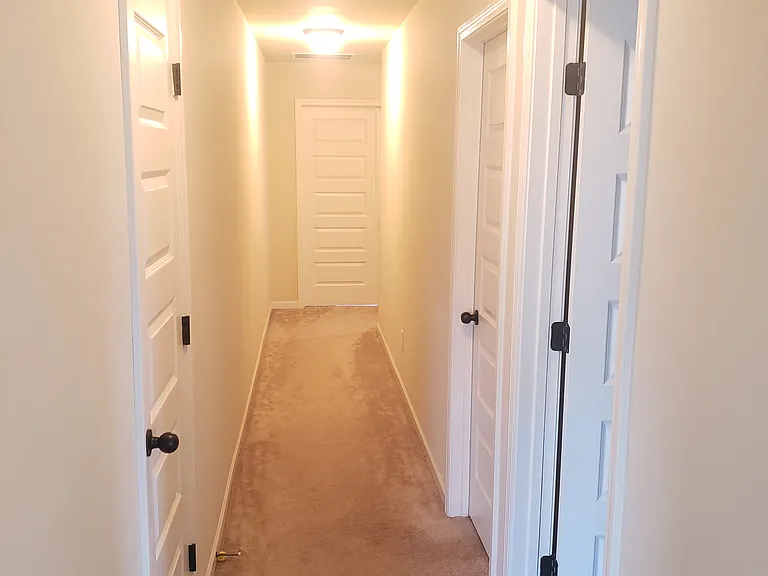 Grove Landing Cir — Photo 6