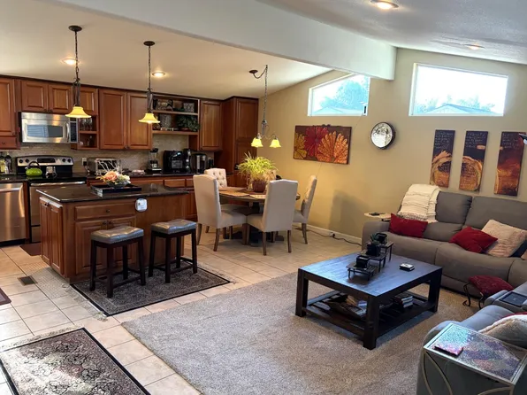 23 Wild Rose Ct, Lodi, CA 95242