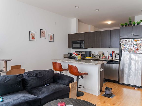 4th image of 4730 N Kimball Ave APT 206