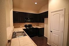 4th image of 534 Creekside Dr