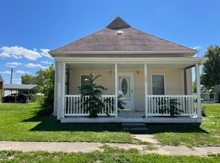 108 E Chestnut St, Brashear, MO 63533