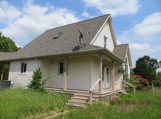 2426 S Wolf Creek Rd, Carbondale, IL 62902