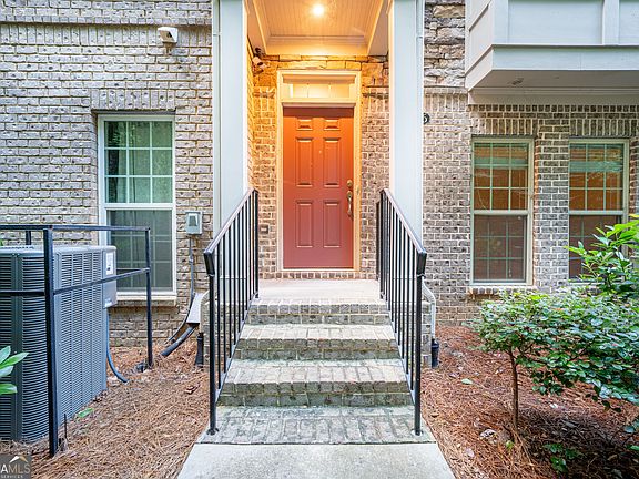 3rd image of 2166 Rock Creek Park