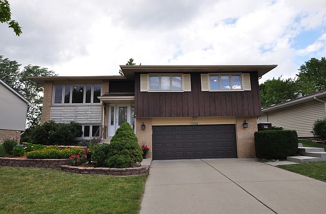 1st image of 7500 161st St