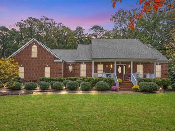 22 Willow Rd, Hampton, VA 23664