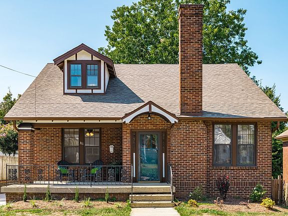 4th image of 311 N Walnut St