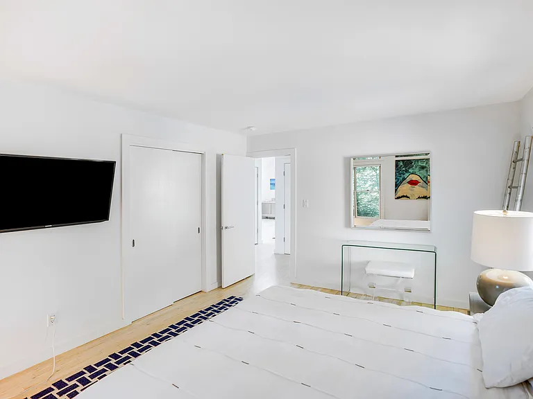 133 Central Ave — Photo 18