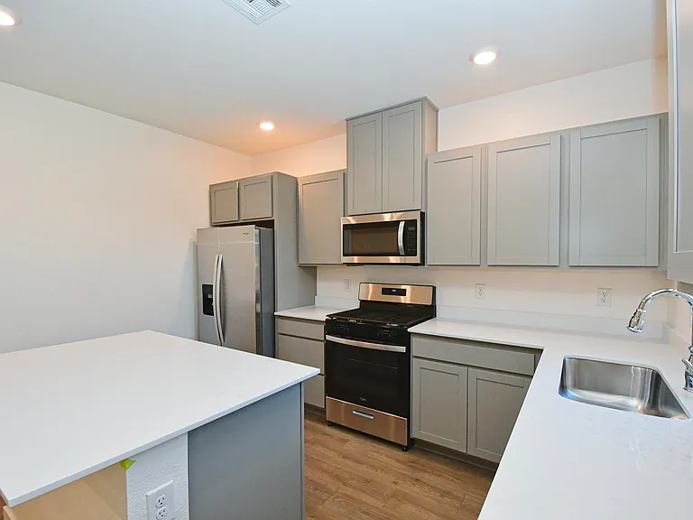 1016 Middle Gate Rd — Photo 6
