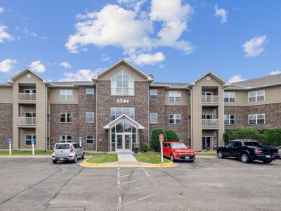 1341 Lake Dr W #309, Chanhassen, MN, 55317