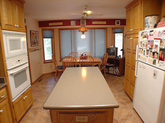 5th image of 16 Abingdon Ln