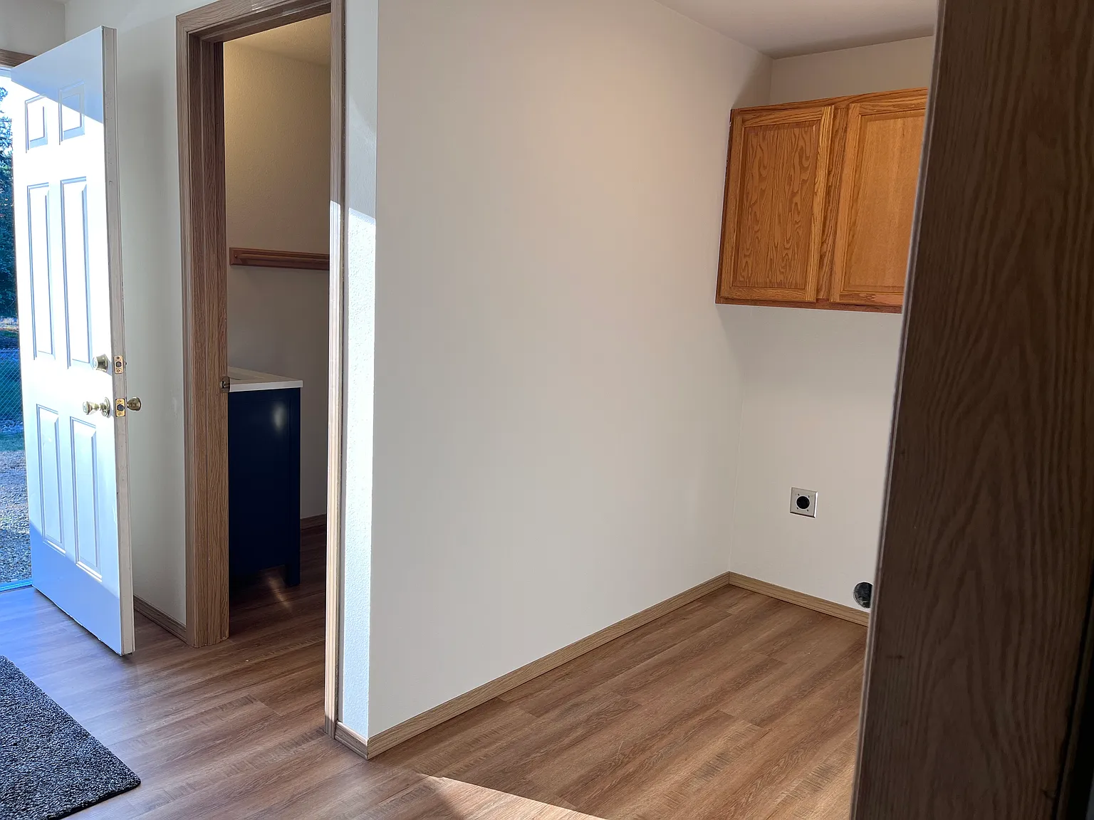 3 bed, 1456 sqft, $2,750 — Photo 2