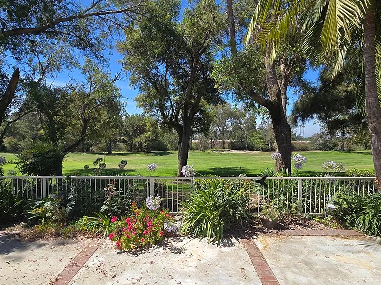 1520 Upland Hills Dr — Photo 31