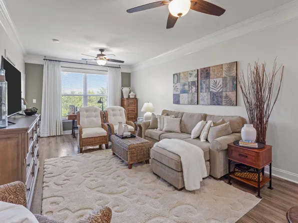 2244 Ashley Crossing Dr Unit 134, Charleston, SC 29414