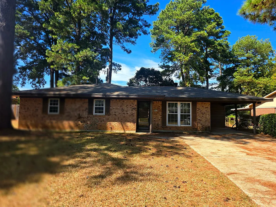 9010 Avalon Dr