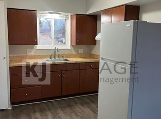 4042 Columbus St APT 8, Wayne, MI 48184