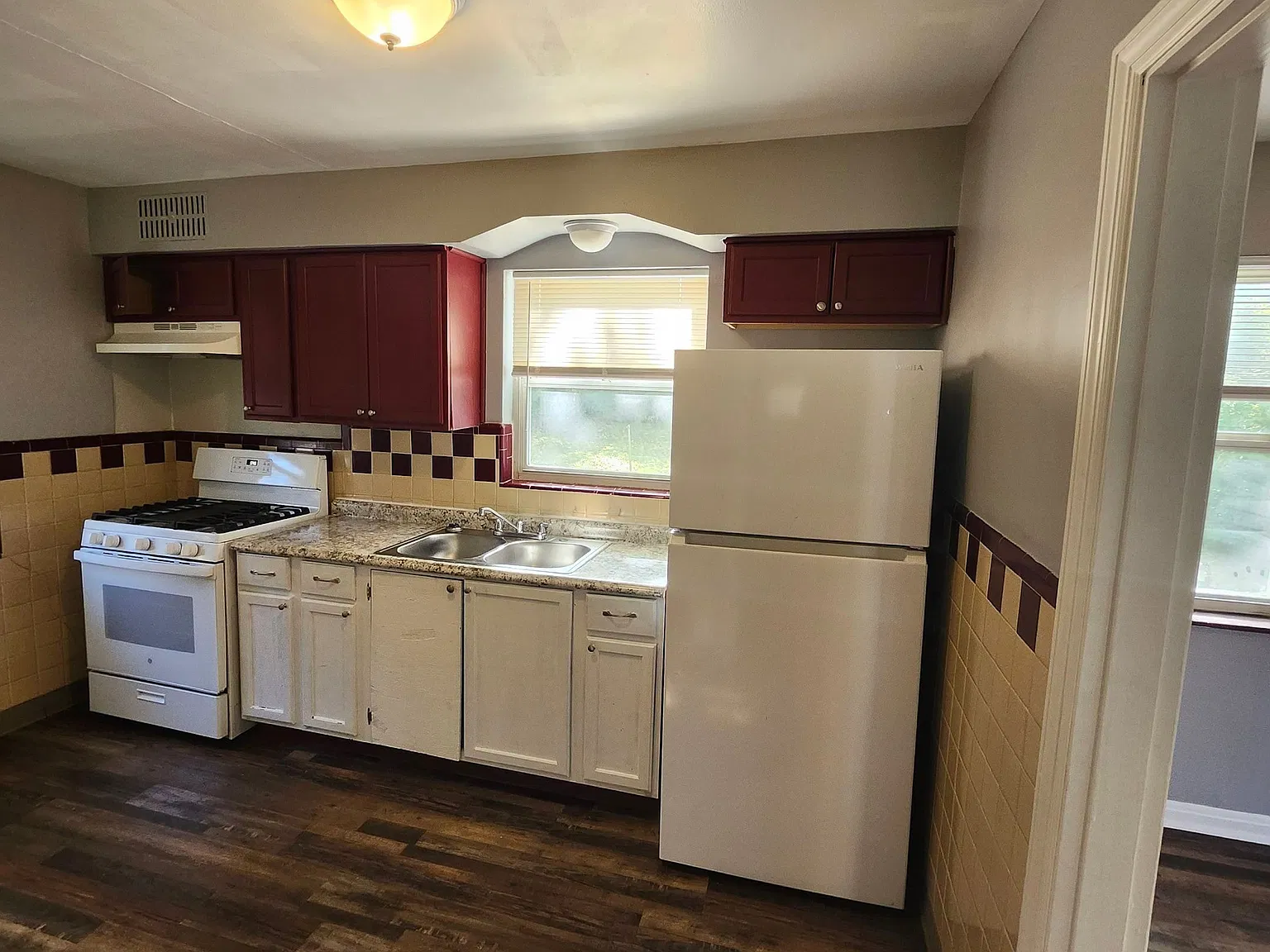 3029 South Hegry Circle — Photo 3