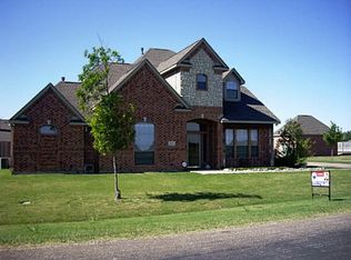 812 Wolf Springs Rd, Ferris, TX 75125