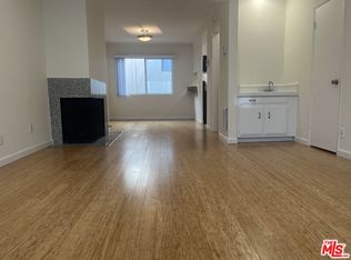 11937 Darlington Ave APT 4, Los Angeles, CA 90049