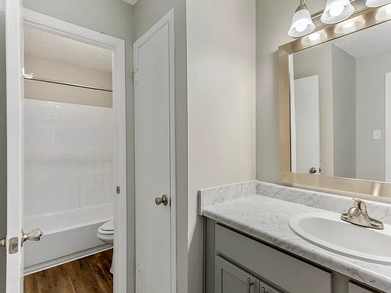 Sage Hill Apartments — Photo 23