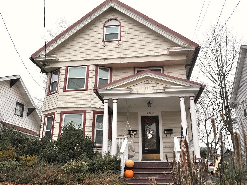 1st image of 592 Central Ave #1