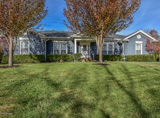 802 Kinross Pl, Douglass Hills, KY