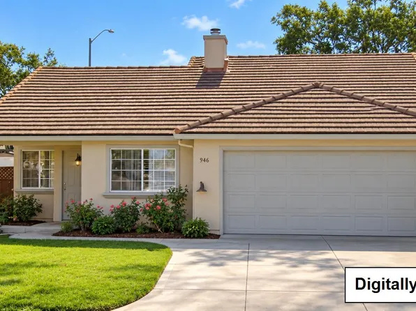 946 La Mancha Way, Salinas, CA 93905