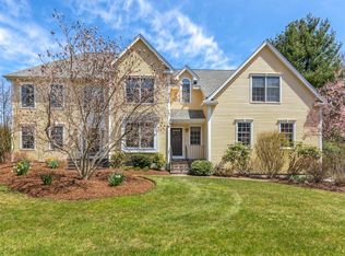 27 Pine Hill Rd, Southborough, MA 01772