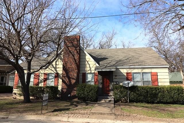 1st image of 409 E Garnett St