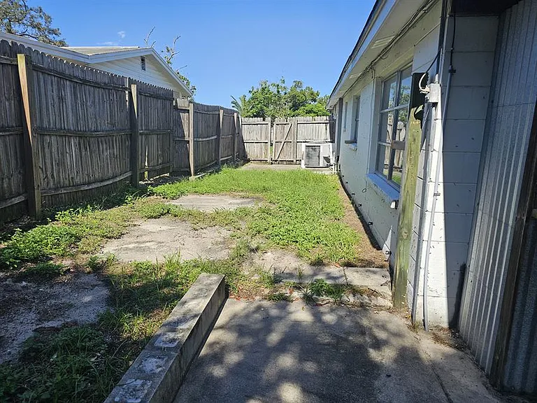 9926 Rainbow Ln — Photo 42