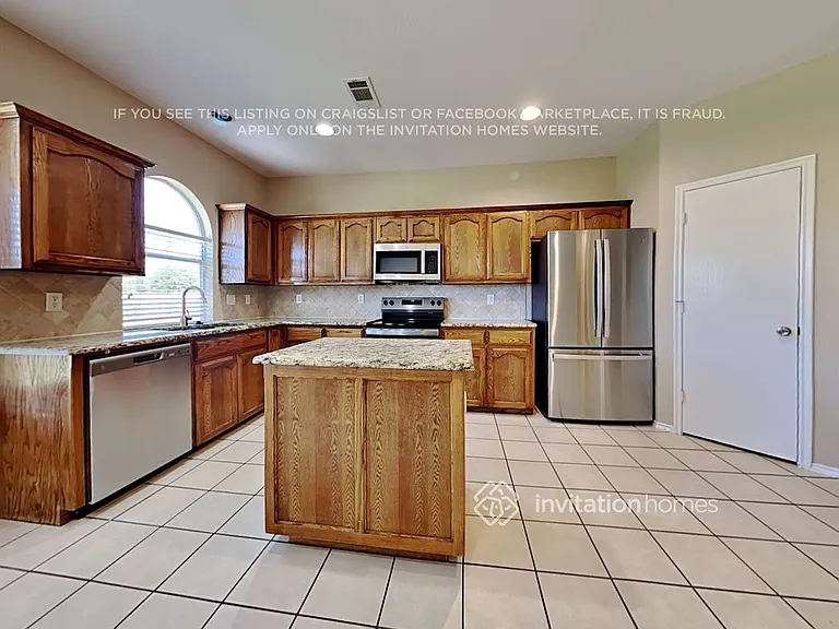 1233 Juniper Ln — Photo 8