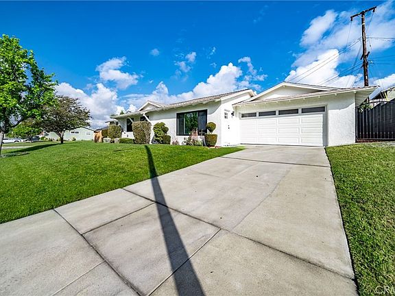 5th image of 15359 Saranac Dr