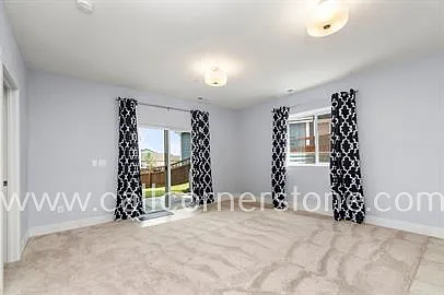314 Eclipse Dr — Photo 2