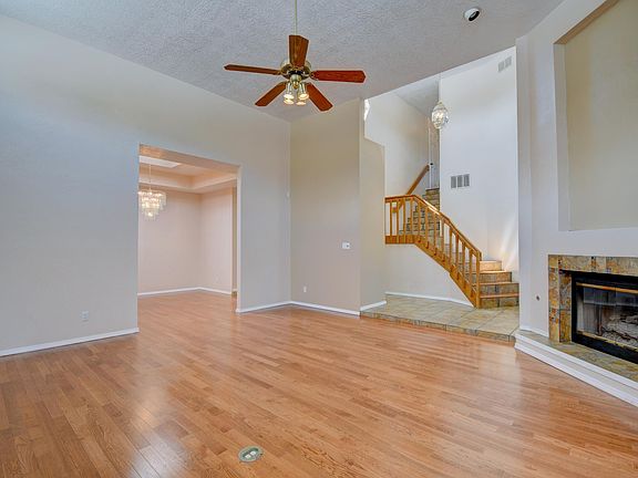 5th image of 6020 Nasci Dr NE
