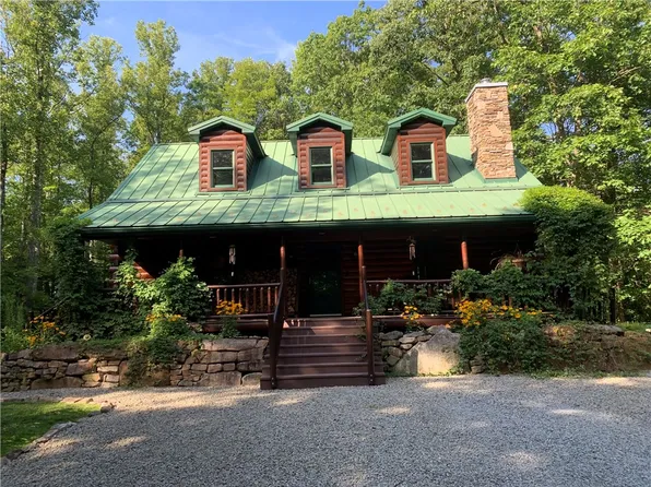 101 Cabin Rd, Normalville, PA 15469