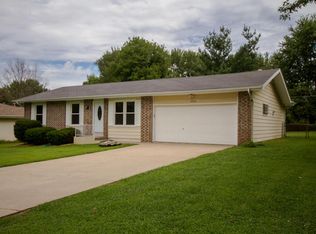 3218 S Danbury Ave, Springfield, MO 65807