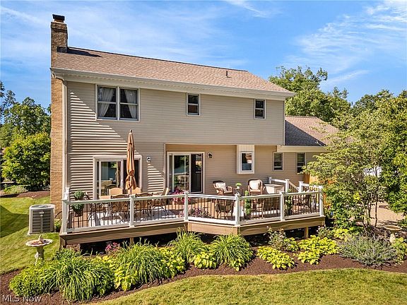 2nd image of 8538 Seaton Pl