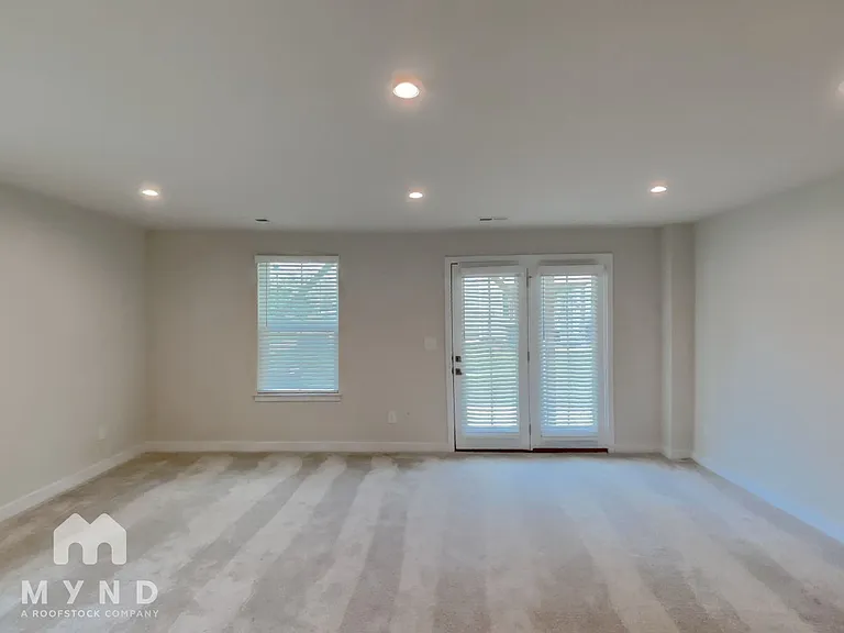 2203 Doby Creek Ln — Photo 4