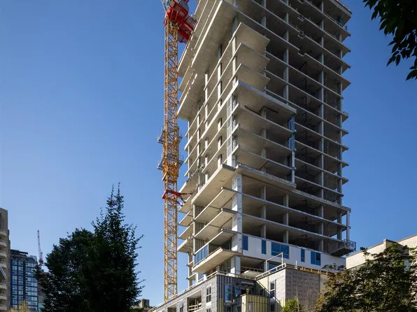 1818 Alberni St #403, Vancouver, BC V6G 3K6