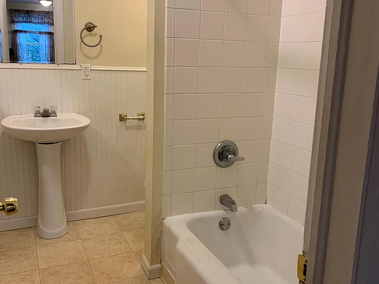 5 Evergreen St — Photo 7