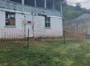 280 Terrace St, Hinton, WV 25951