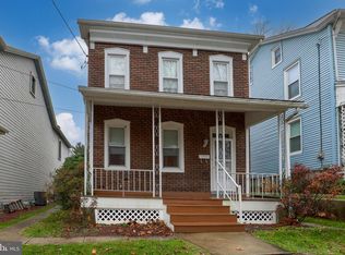 52 Chestnut St, Mohnton, PA 19540