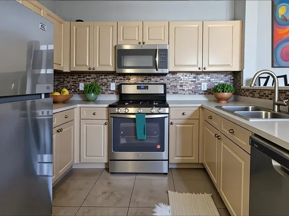 8811 Tomnitz Ave Unit 101, Las Vegas, NV 89178