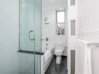 Sold by Avenue Sotheby's International Realty