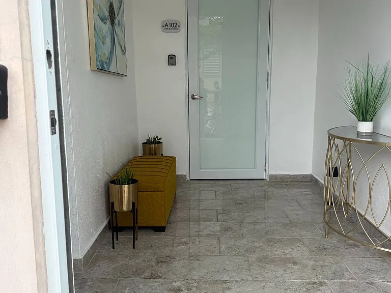 45 Calle Barcelona — Photo 5